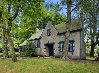 32 Moreland St, Worcester, MA 01609