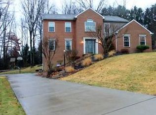 4140 Valleyvue Dr, Gibsonia, PA 15044