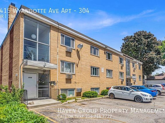 2nd image of 1415 Wyandotte Ave #304