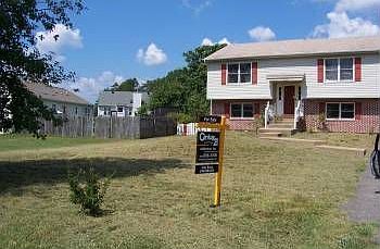 2nd image of 7909 Elmwood Dr