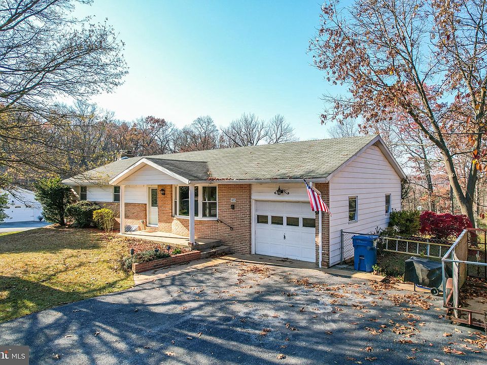 1373 Grove Ln, Seven Valleys, PA 17360 Zillow