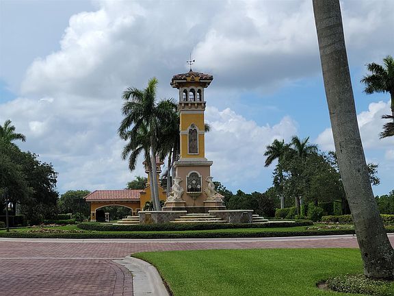 4th image of 104 SE Rio Casarano