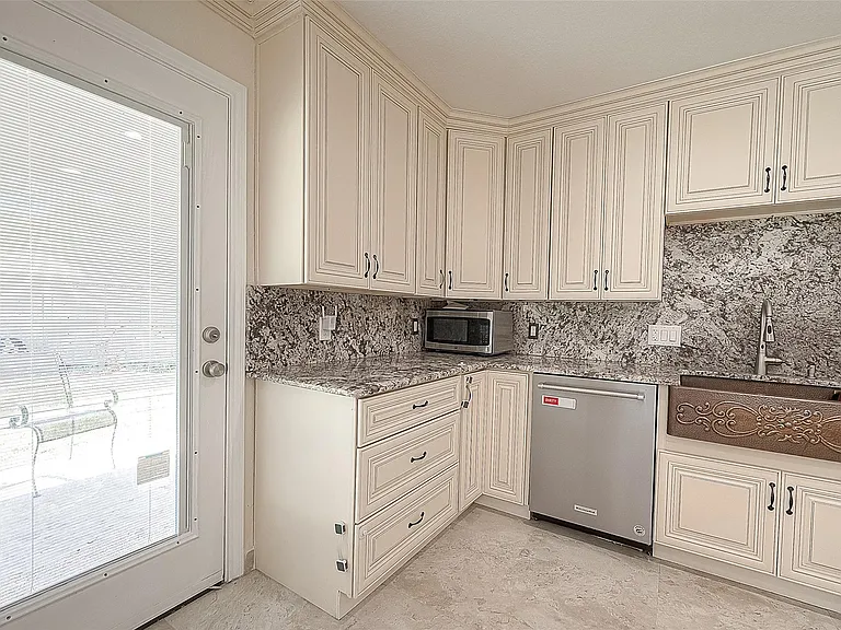3019 Stoney Brook Dr — Photo 13