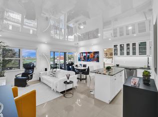 400 Diplomat Pkwy APT 401, Hallandale, FL 33009