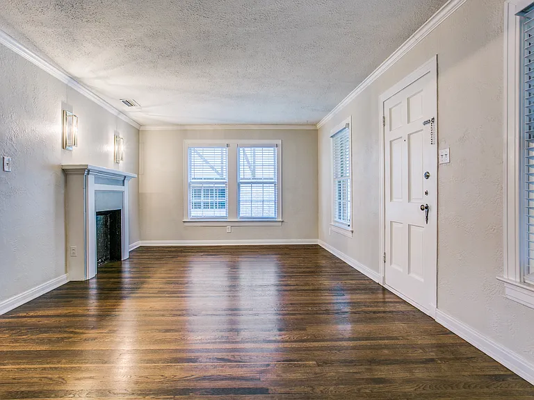 715 Newell Ave — Photo 4