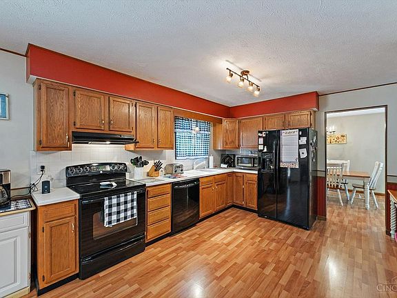 2nd image of 292 Ashley Briar Dr