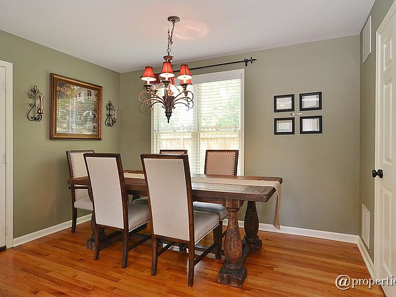 Breakfast Room