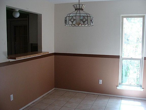 5th image of 6814 Prairie Village Dr