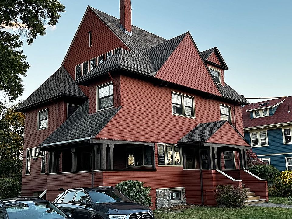 2nd image of 75 Ocean St