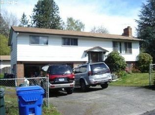 9207 SE Clatsop St, Portland, OR 97266