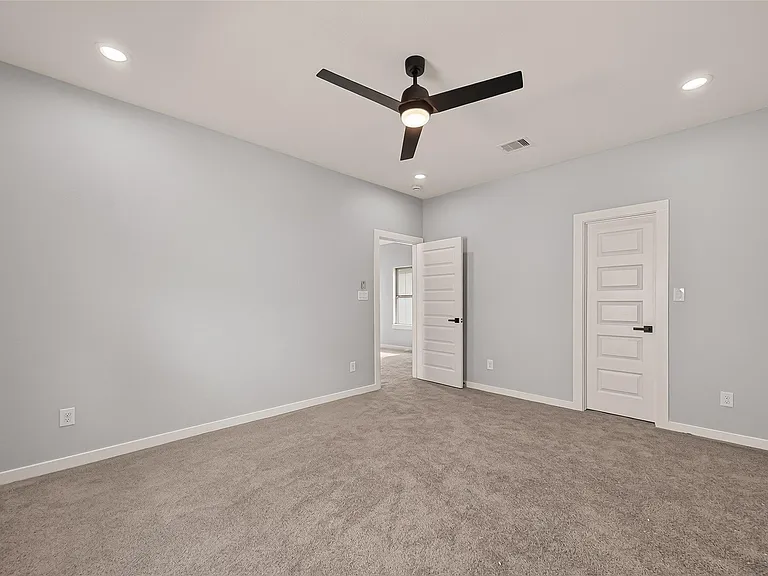 90 Burress St #A — Photo 35