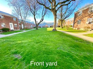 220-23 73rd Ave #10-2, Oakland Gardens, NY 11364