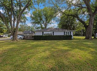 808 E Front St, Perry, KS 66073