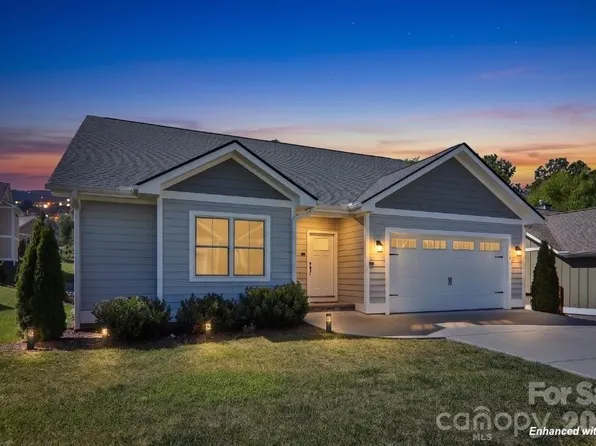 119 Olde Oak Way, Hendersonville, NC 28792