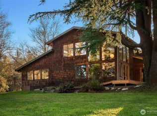 15232 Vermontville Road SW, Vashon, WA