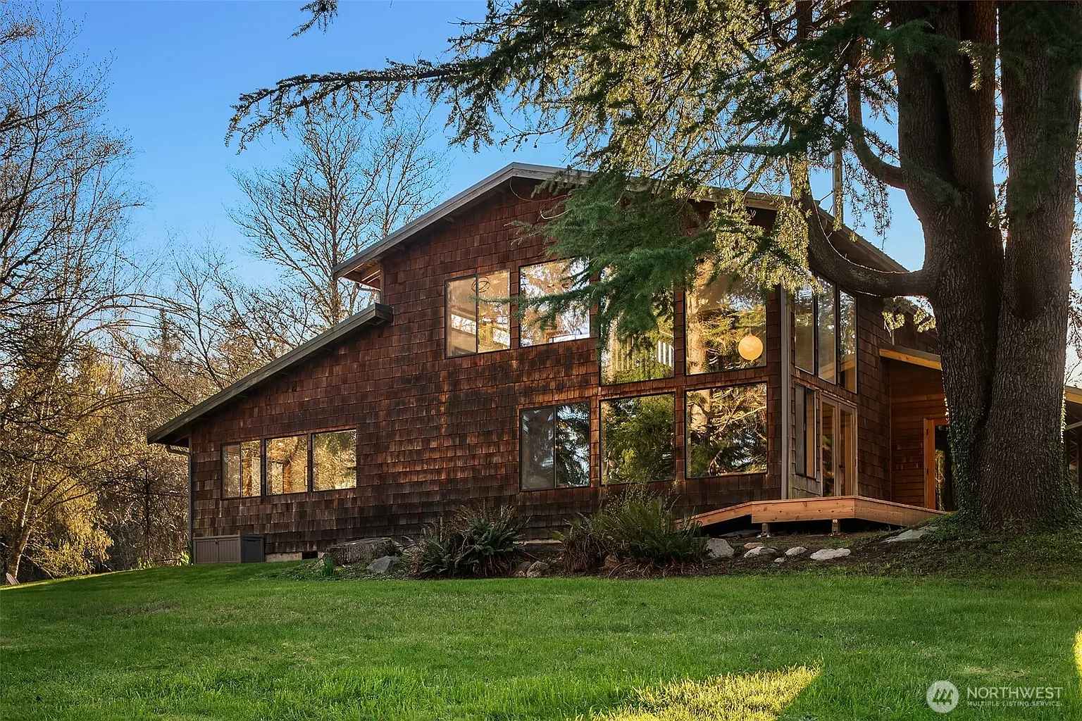 15232 Vermontville Road SW photo 1