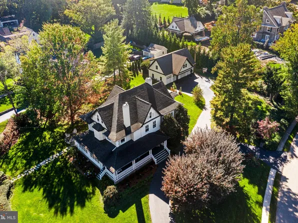 305 Audubon Ave, Wayne, PA 19087