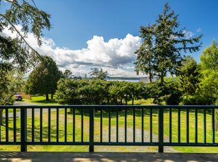 32 Apple Tree Ln, Lopez Island, WA 98261