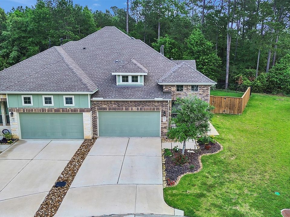 1st image of 212 S Spotted Fern Dr