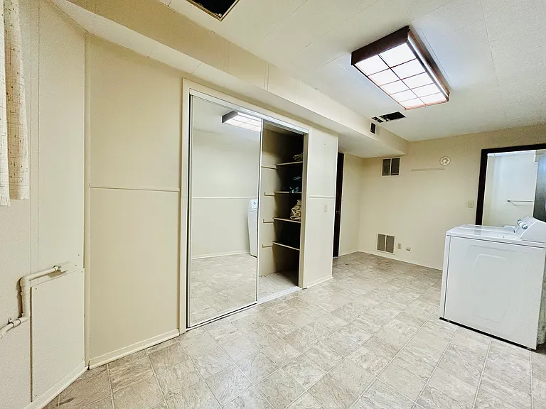 8001 Sandalwood Dr — Photo 22