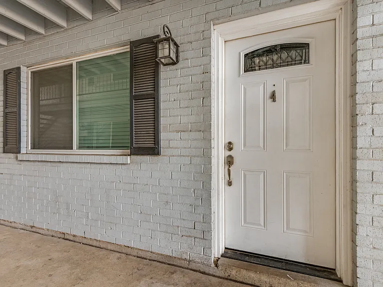 428 N Dallas Ave #7 — Photo 22