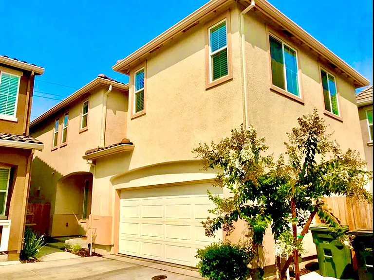 3913 Purple Finch Ln — Photo 33