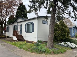 18780 Central Point Rd #24, Oregon City, OR 97045