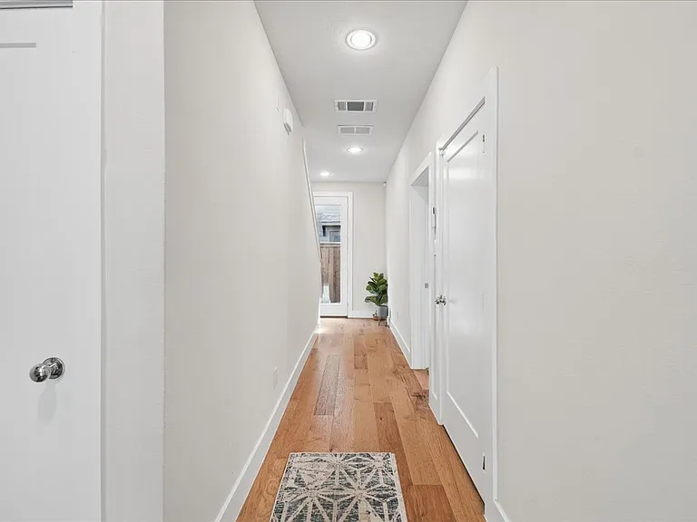 2506 El Camino Ln — Photo 4