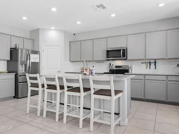 2562 E Boulder Ave, Apache Junction, AZ 85119
