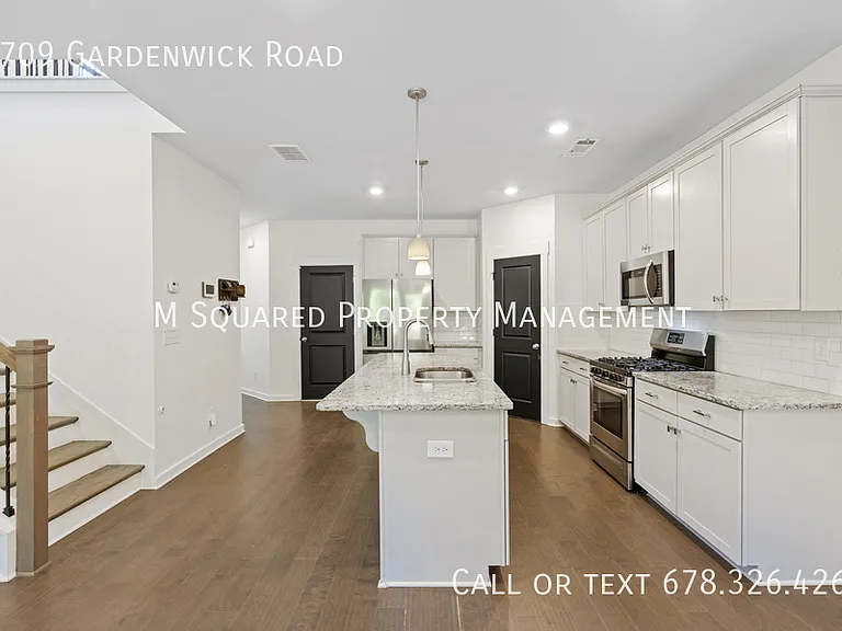3709 Gardenwick Rd — Photo 10