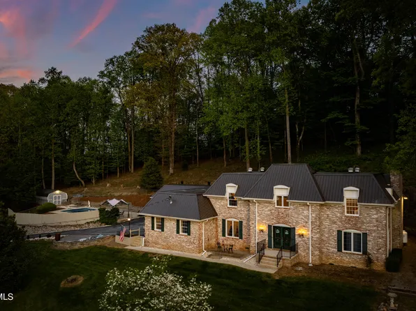 905 Canton Rd, Kingsport, TN 37663