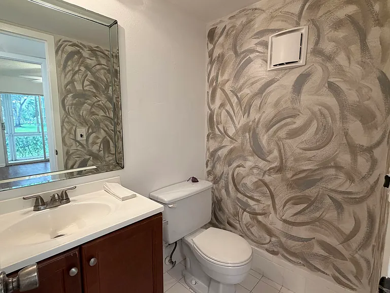 52 Dorset Dr #B — Photo 30