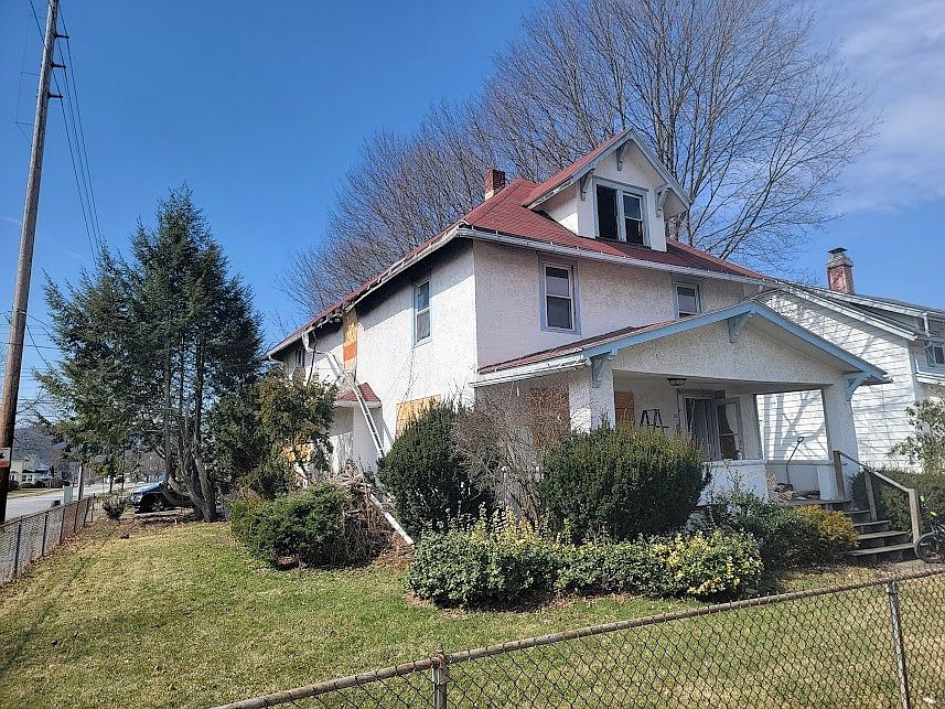 1st image of 301 N Page Ave