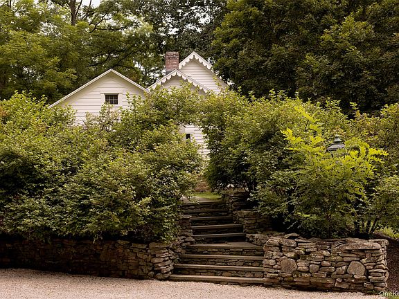 5th image of 16 Bachus Road