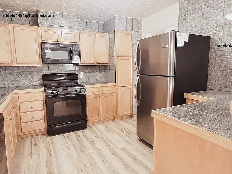 3011 Joann Ave — Photo 8