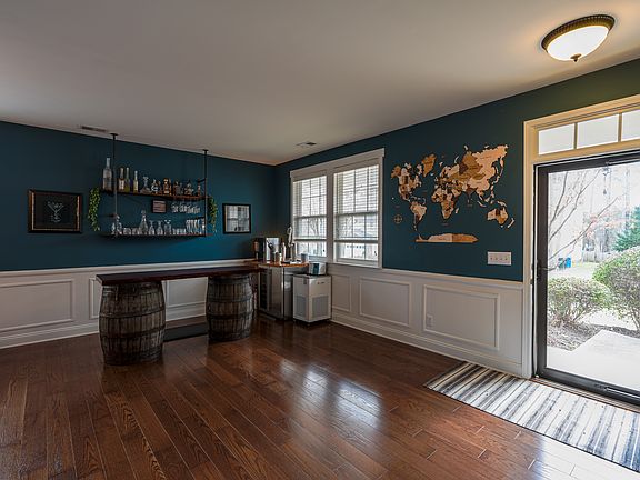 2nd image of 111 Woodtrellis Ct