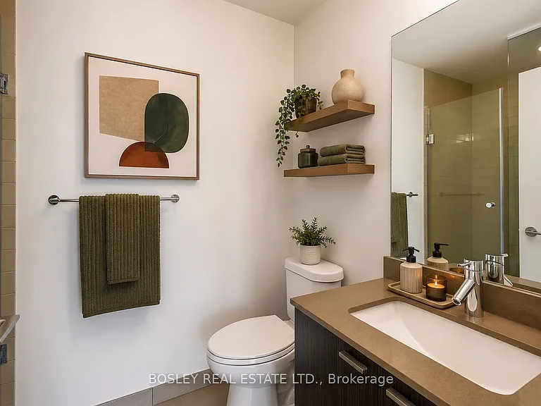 30 Roehampton Ave #3403 — Photo 21