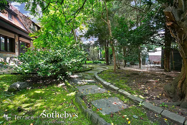 Rented by Terrace Sotheby's International Realty | media 41