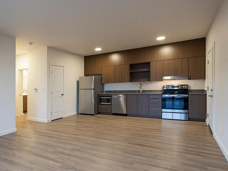 Magnesium Village Apartments — Photo 56