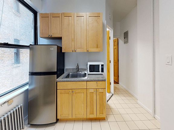 3rd image of 236 E 13th St #24011