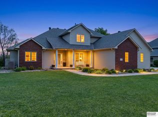 1244 Skyline Dr, Blair, NE 68008