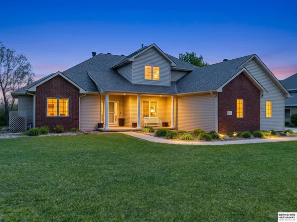 1244 Skyline Dr, Blair, NE 68008