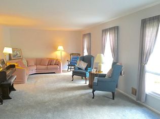 14 Stacy Dr, Cream Ridge, NJ 08514