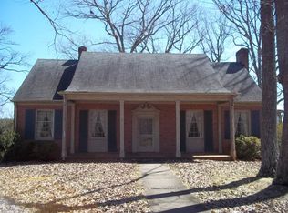 881 Cherrystone Rd, Chatham, VA 24531