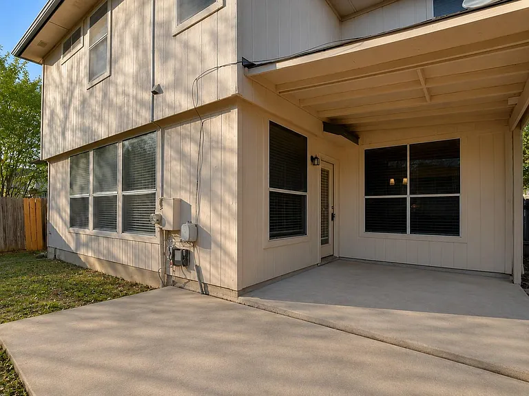 13461 Gent Dr — Photo 25