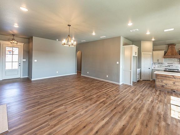 4th image of 10503 Avenue X
