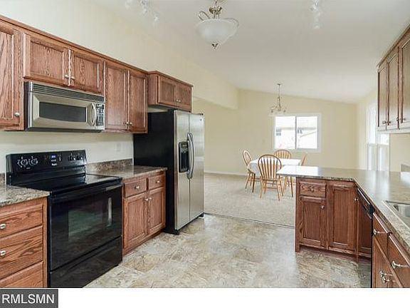 4th image of 3024 165th Ln NE