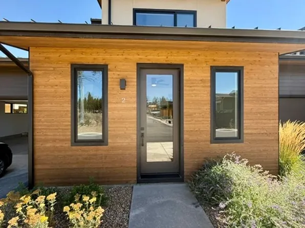3336 NW Celilo Ln #1, Bend, OR 97703