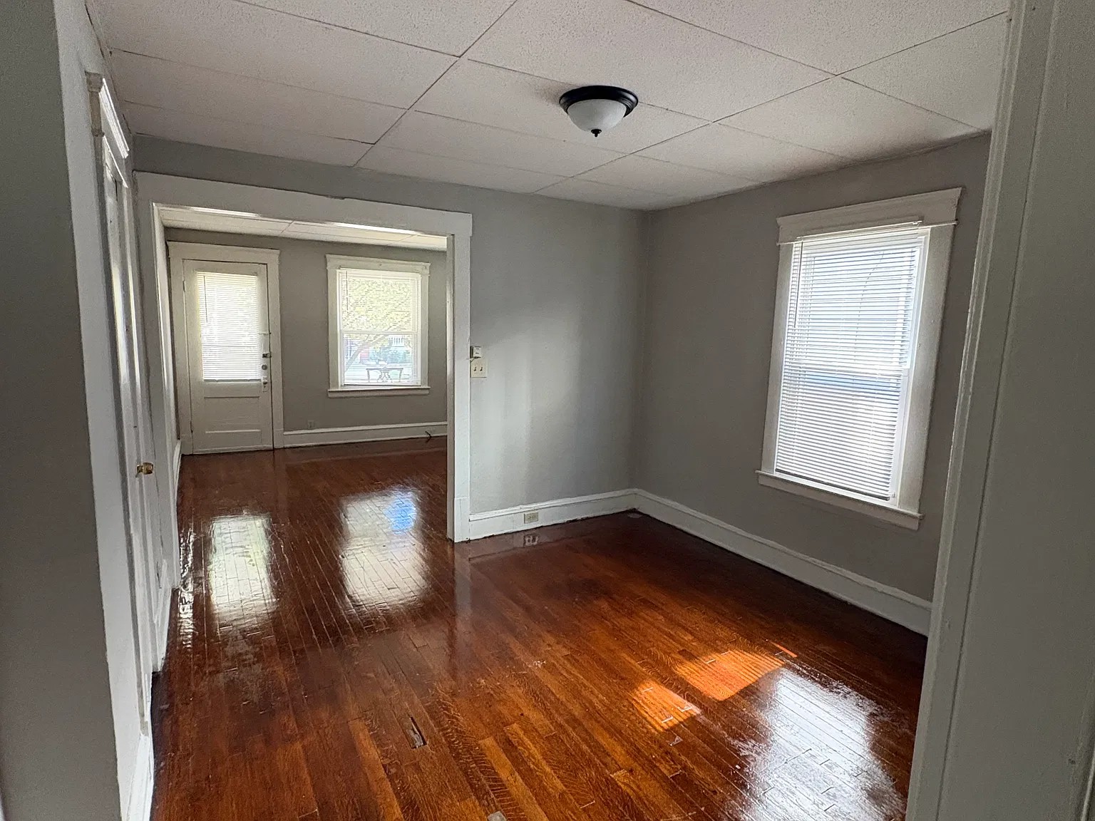 1 bed, 800 sqft, $1,000 — Photo 1