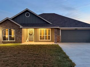 1047 Field Stone Dr, Lampasas, TX 76550